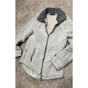 Stoic fuzzy furry zip jacket size XS